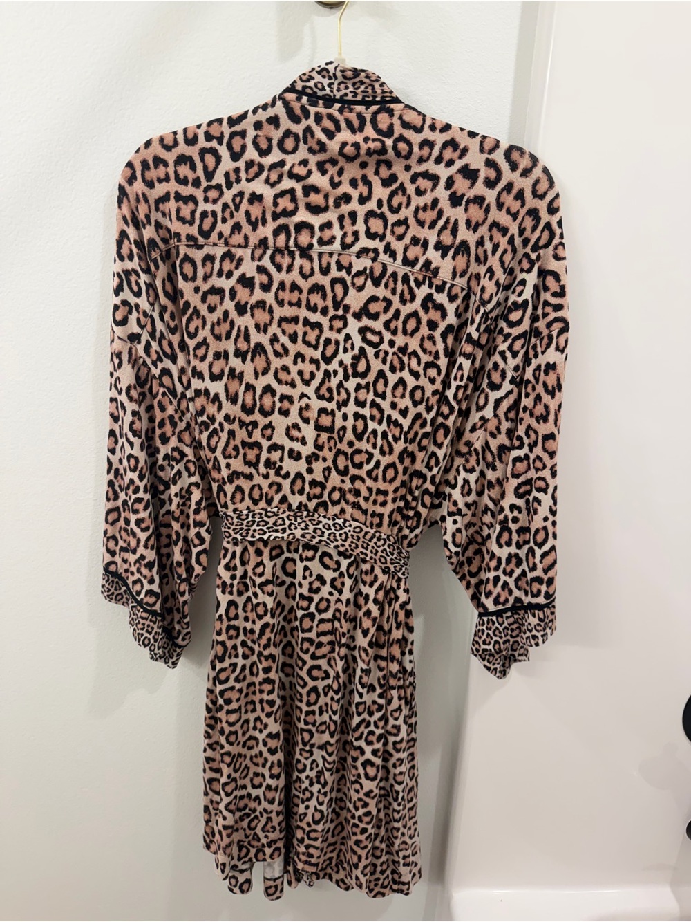 Soma Cool Nights Leopard Print Robe - Picture 4 of 4
